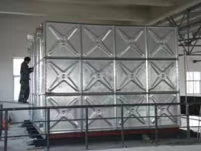 如何制作穩(wěn)固的地基支架，讓鍍鋅板水箱更安荃