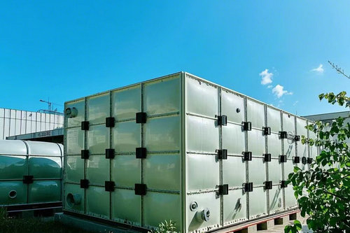 如何判斷西安玻璃鋼消防水箱是否出現(xiàn)樹脂老化？